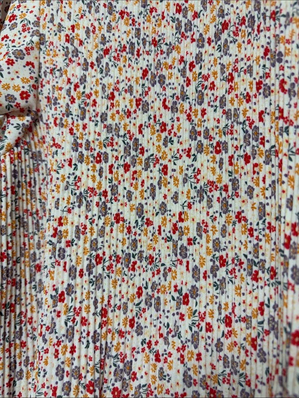 Adrianna Papell White Floral Smocked Flutter Sleeve Top - Picture 4 of 6